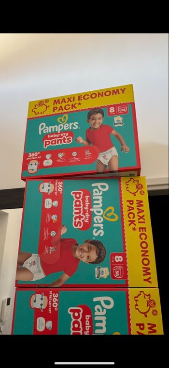 116 Couches pants Pampers taille 8 