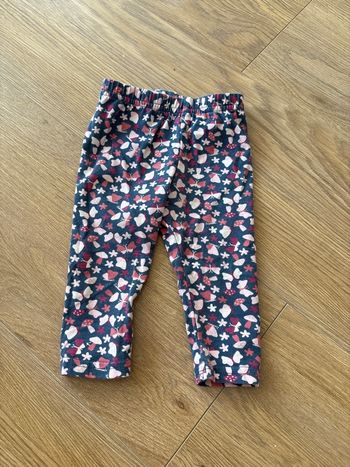 Legging motif fleurs et papillons
