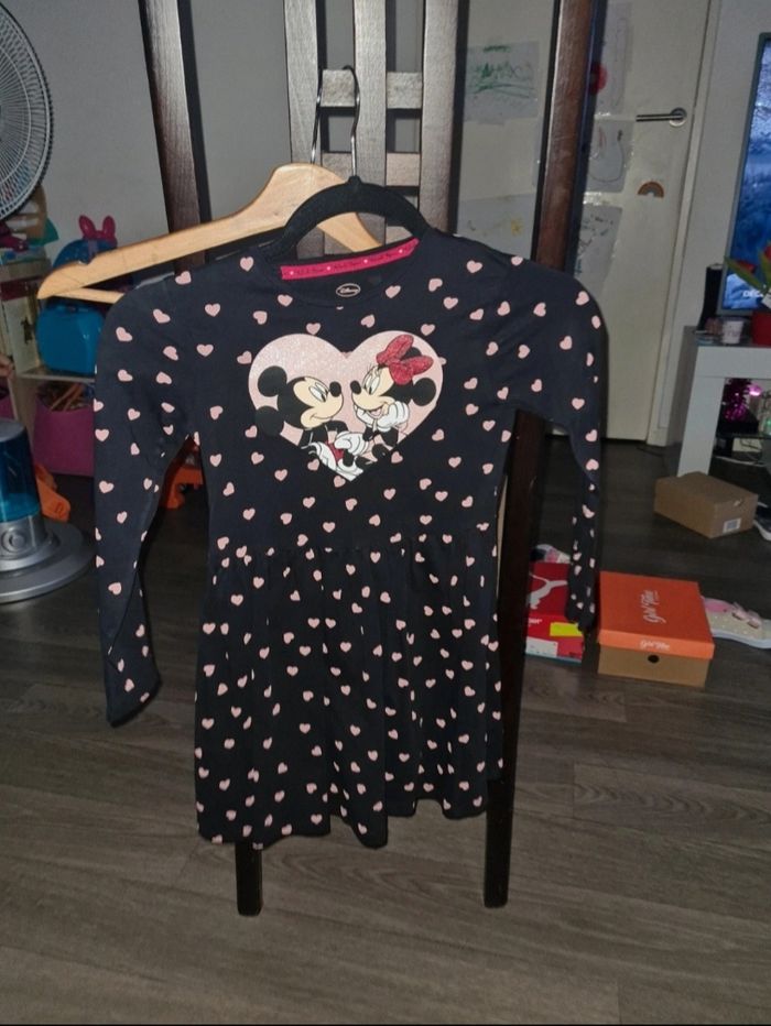 Robe minnie très bon état - photo numéro 1