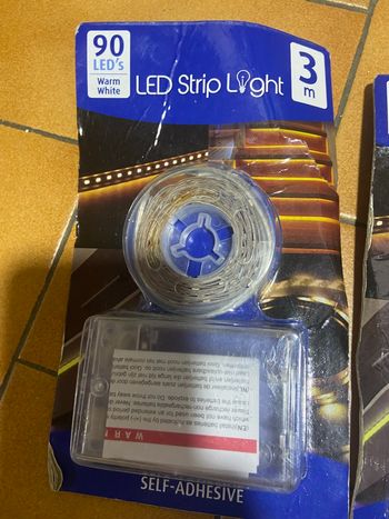 Lot de Ruban led adhésive 3 m à piles neuf 