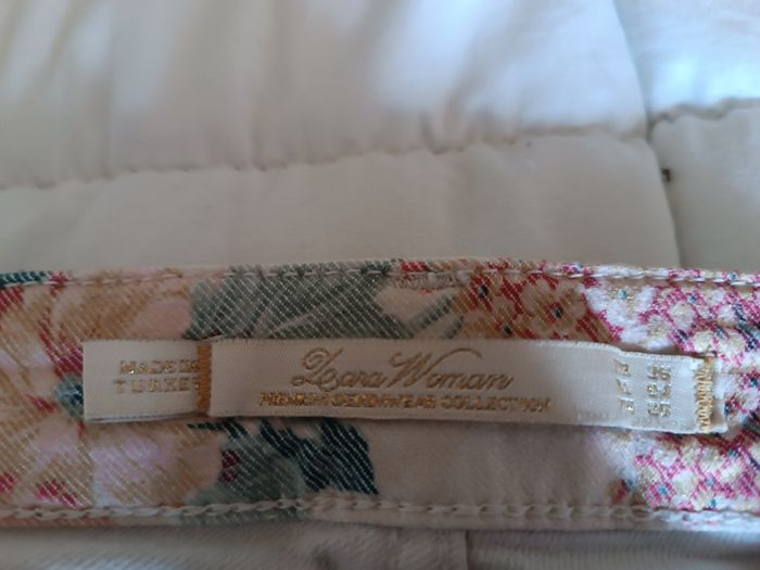 Pantalon fleurs T 36 Zara - photo numéro 3