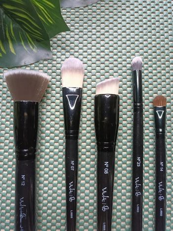 🔸Lots de 5 pinceaux à maquillage. Neuf🔸