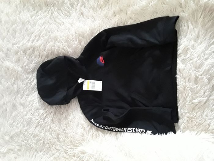 SWEAT À CAPUCHE NIKE NEUF TAILLE 8-10 ANS - photo numéro 7