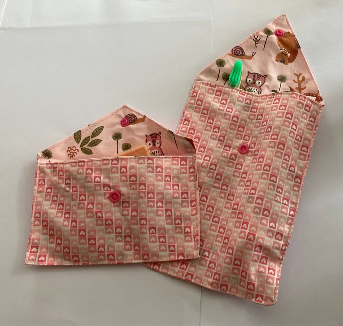 Pochettes à savon, brosse à dent et dentifrice - photo numéro 2