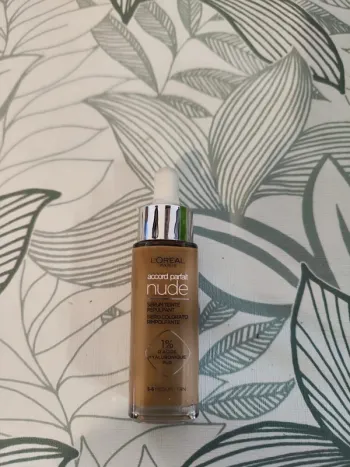 L'oréal fond de teint accord parfait nude 5-6 medium tan 30 ml valeur 18 €