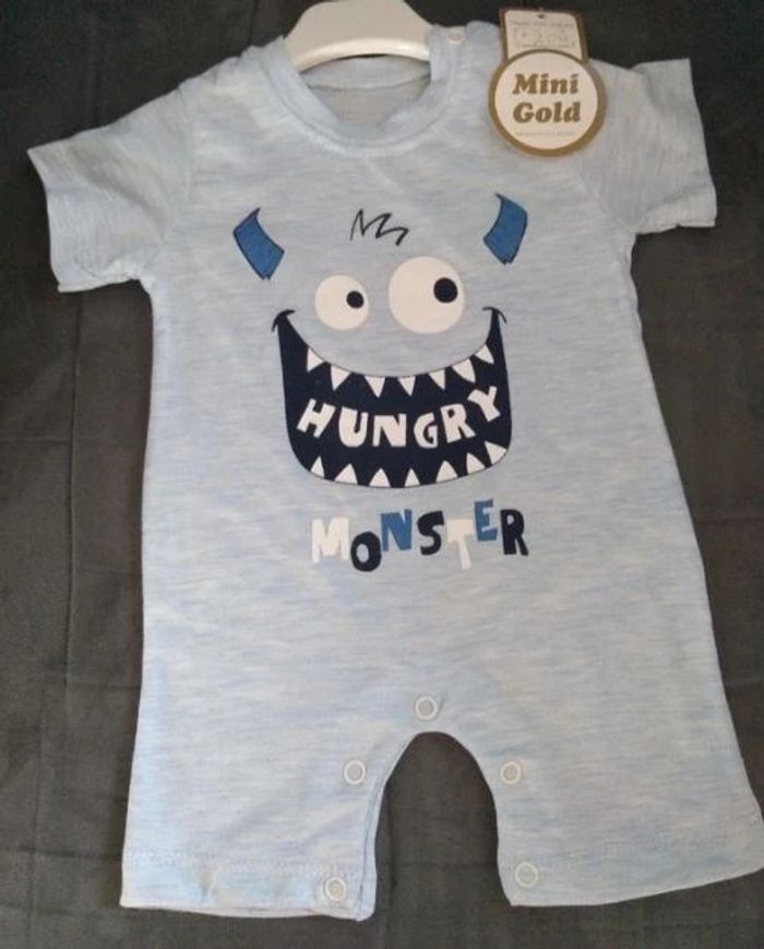 Combishort bébé