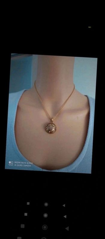 Collier pendentif rond doré rose