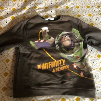 Pull buzz l’éclair