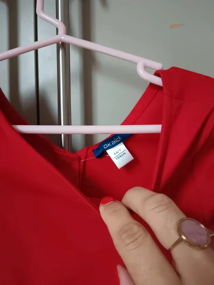 Robe Obaïbi rouge fête Noël 4 ans 104cm neuf - photo numéro 8