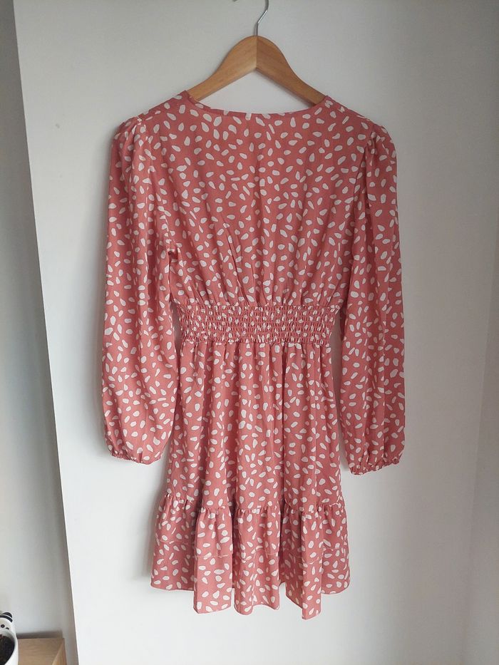 Robe rose et blanche - photo numéro 5