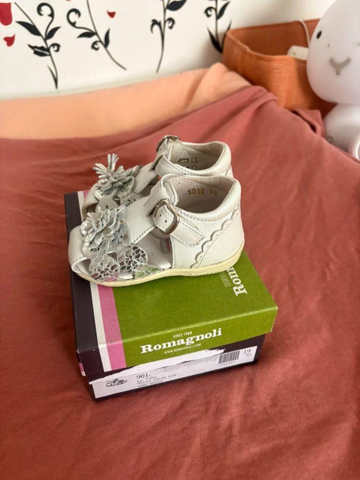 Sandales blanches - photo numéro 2