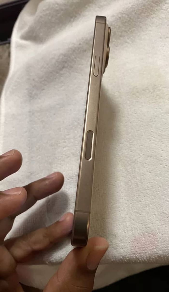 Iphone 16 pro max - photo numéro 5