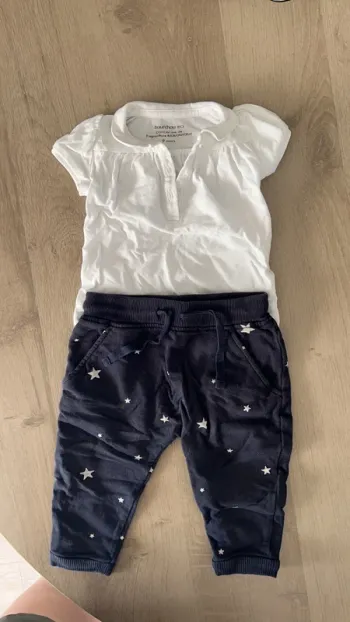T-shirt x2 et Jogging bébé 9 mois