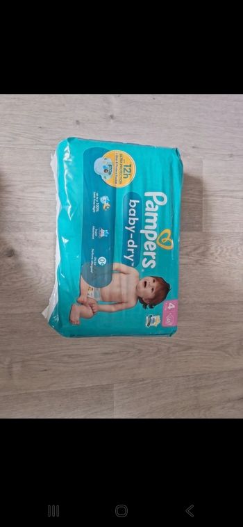 Couches pampers