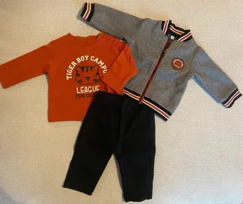 Tenue 3 pièces taille 3 mois excellent état