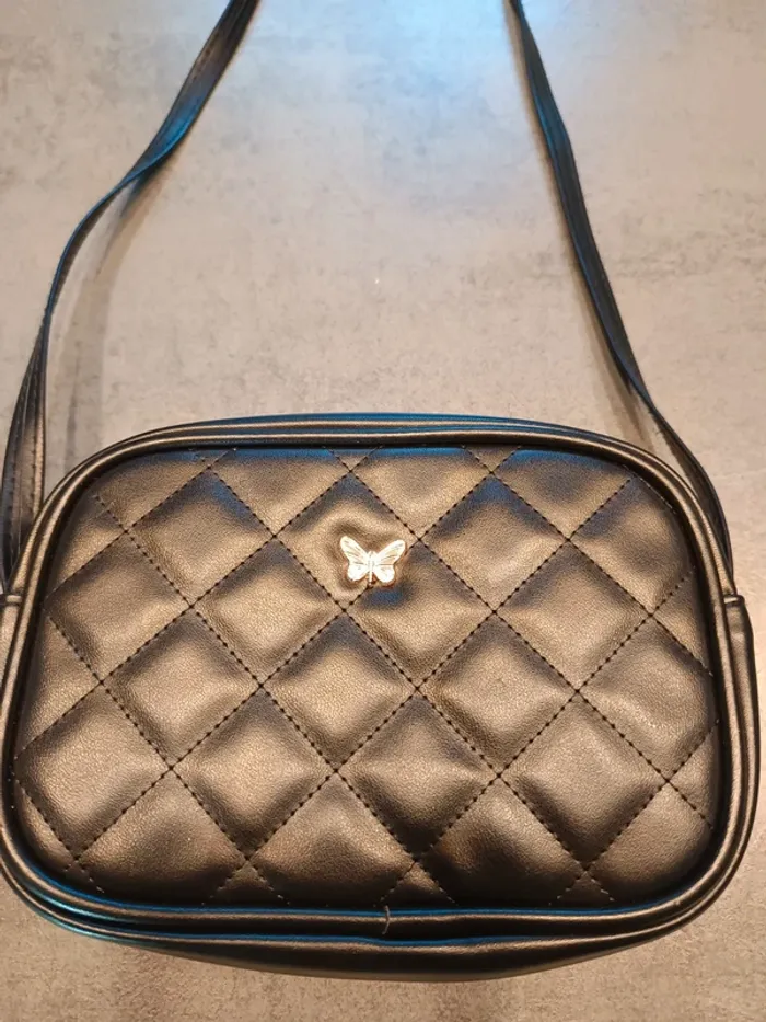 Vends petit sac a main pour enfants shein - photo numéro 2