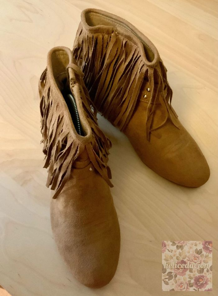 Petites bottines a franges marron camel 40