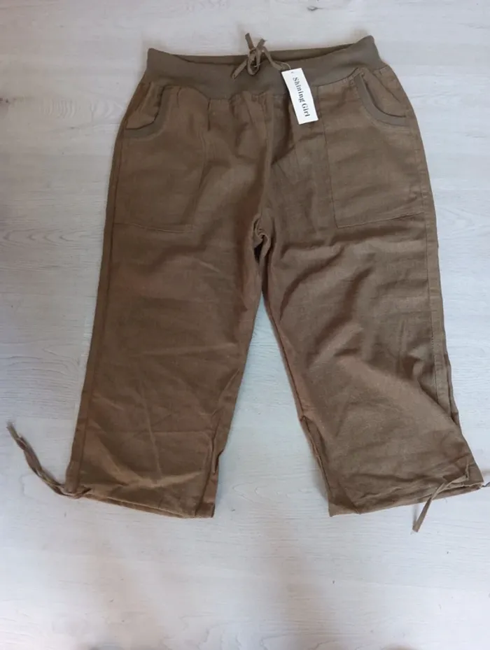Pantacourt kaki neuf