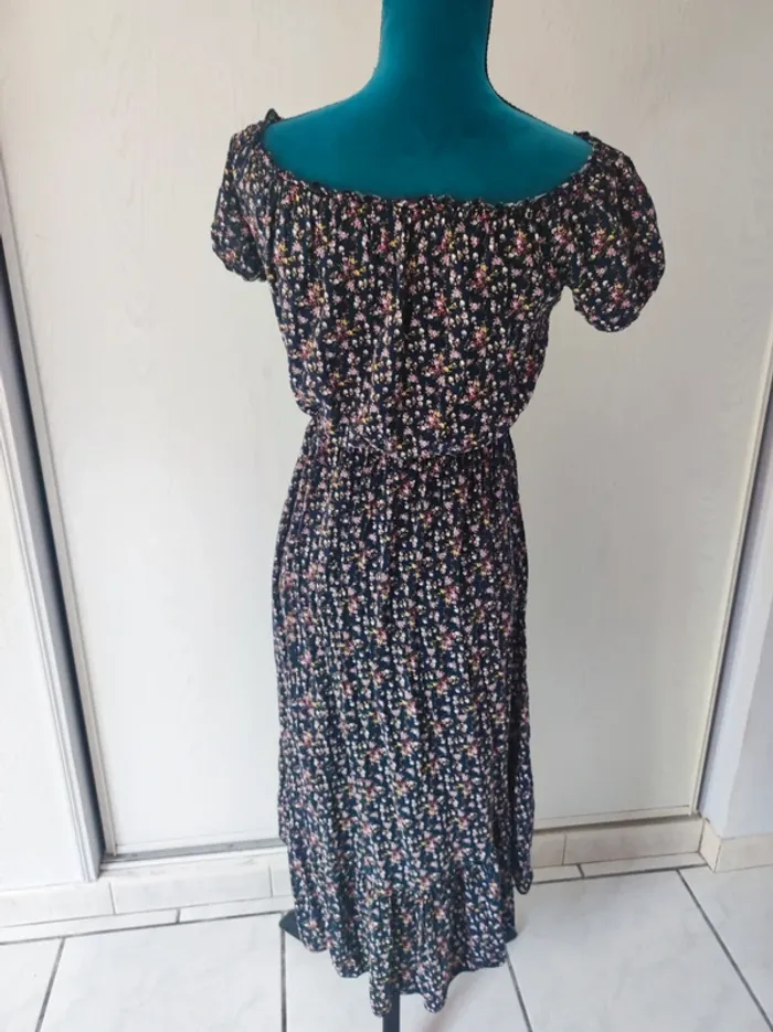 Robe asymétrique taille 38 - photo numéro 2