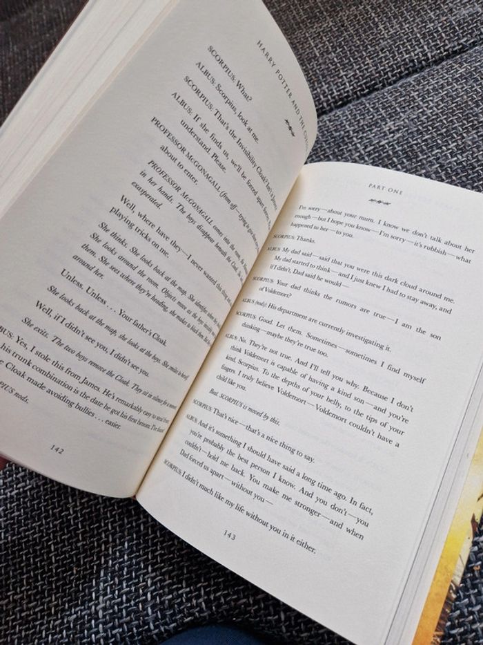 Harry potter and the cursed child ( anglais) - photo numéro 6