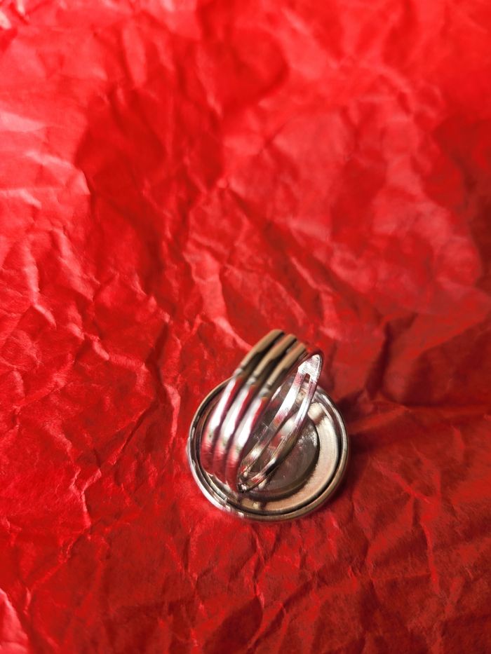Bague ajustable upcyclé avec un joli bouton - photo numéro 4