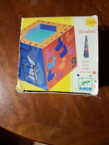 Cubes pyramide  djeco  1 an