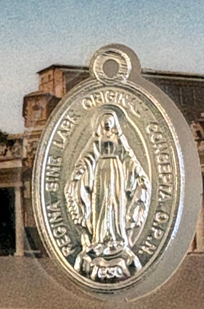 Carte plastifiée avec médaille – Pape Léon XIV & Vierge Miraculeuse – Souvenir - photo numéro 2