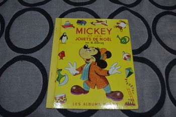 Livre Mickey et les jouets de Noël Les albums roses