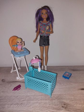 Barbie baby-sitter