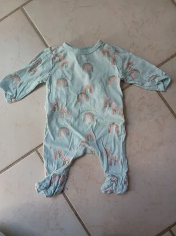 🌹pyjama fin 1 mois kiabi 🌹