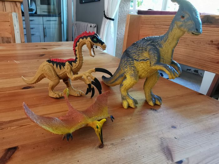 Lot de 3 dinosaures - photo numéro 2