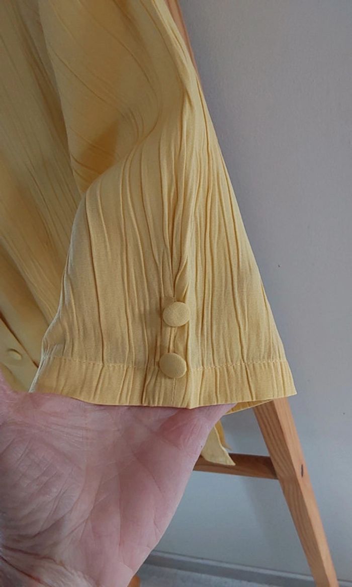Chemise /surchemise  /veste légère Vintage gaufrée jaune T 38/40 - photo numéro 7