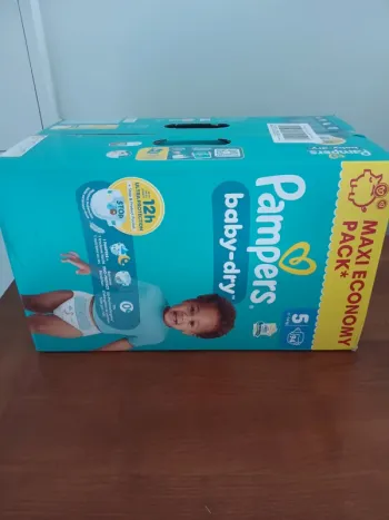 Couche pampers baby dry taille 5