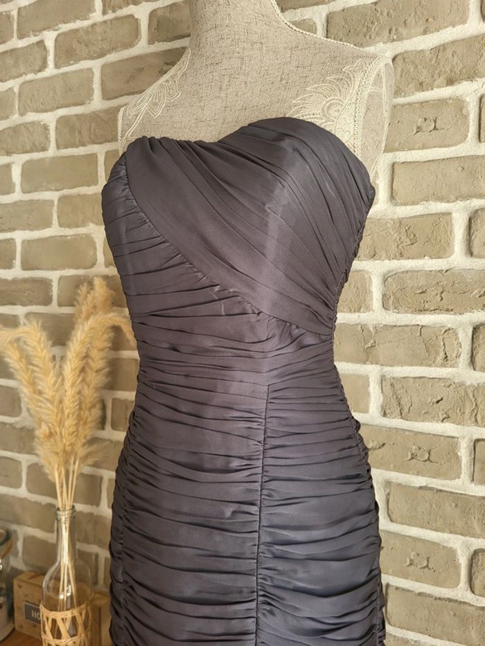 Belle robe bustier drapée gris satiné H&M - Comme neuve - photo numéro 6