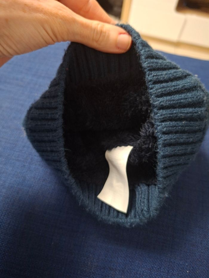 Bonnet avec pompon 6 ans fille - photo numéro 3