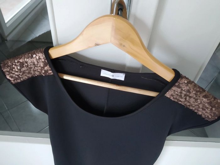 Robe noire - photo numéro 3