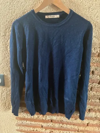 Pull léger bleu à paillettes