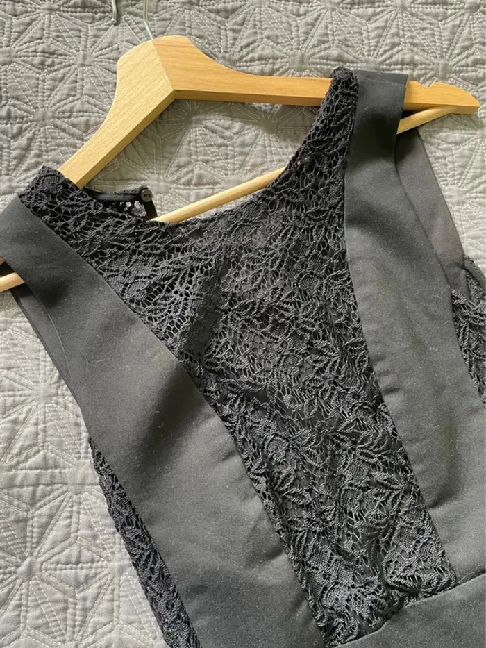 Robe noire en dentelle Zara - photo numéro 3