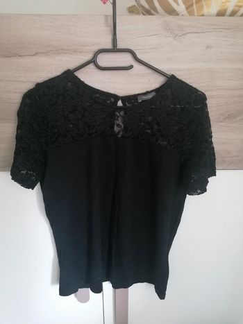 T shirt avec dentelle