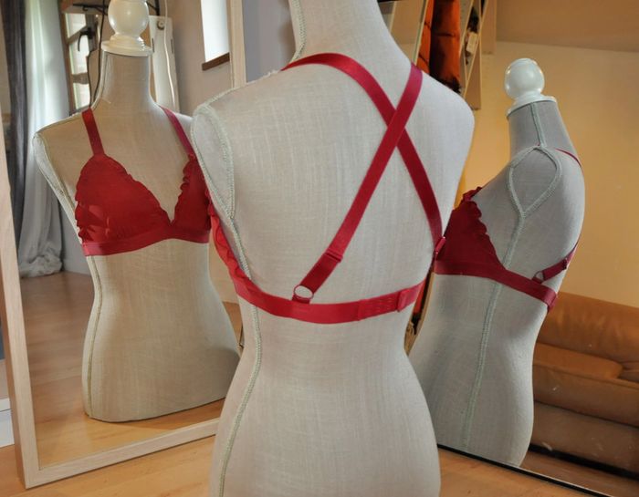 H&M bikini rouge foncé t.XS tb état - photo numéro 2