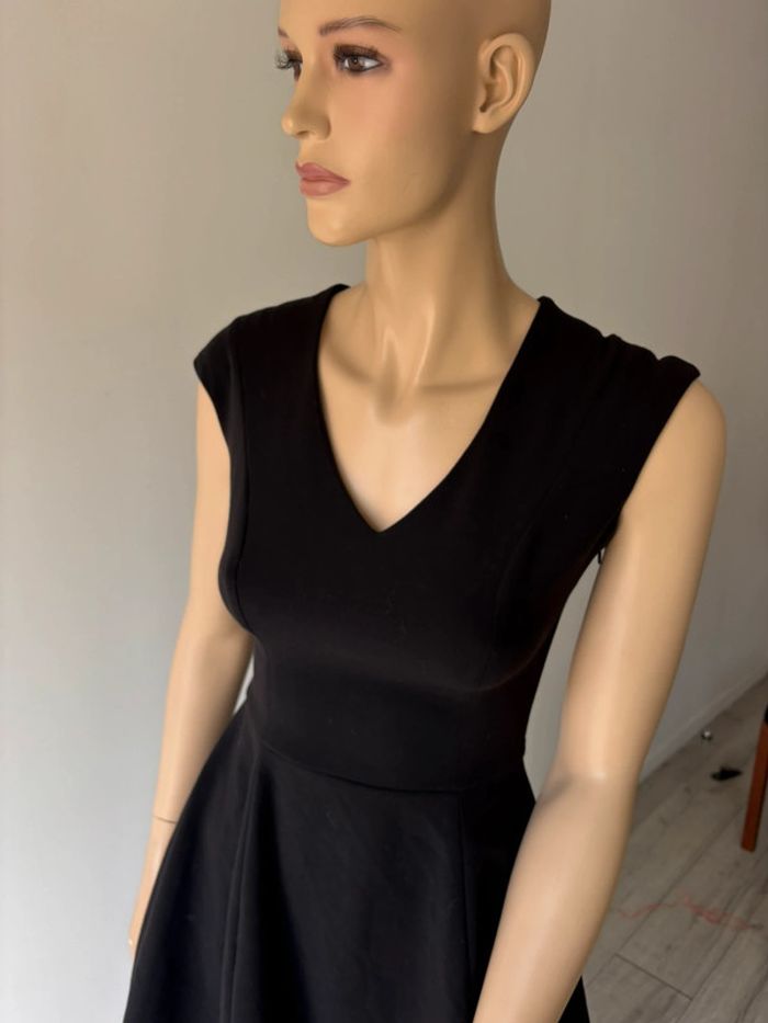 Robe peplum noir Philipp plein portée une soirée - photo numéro 3