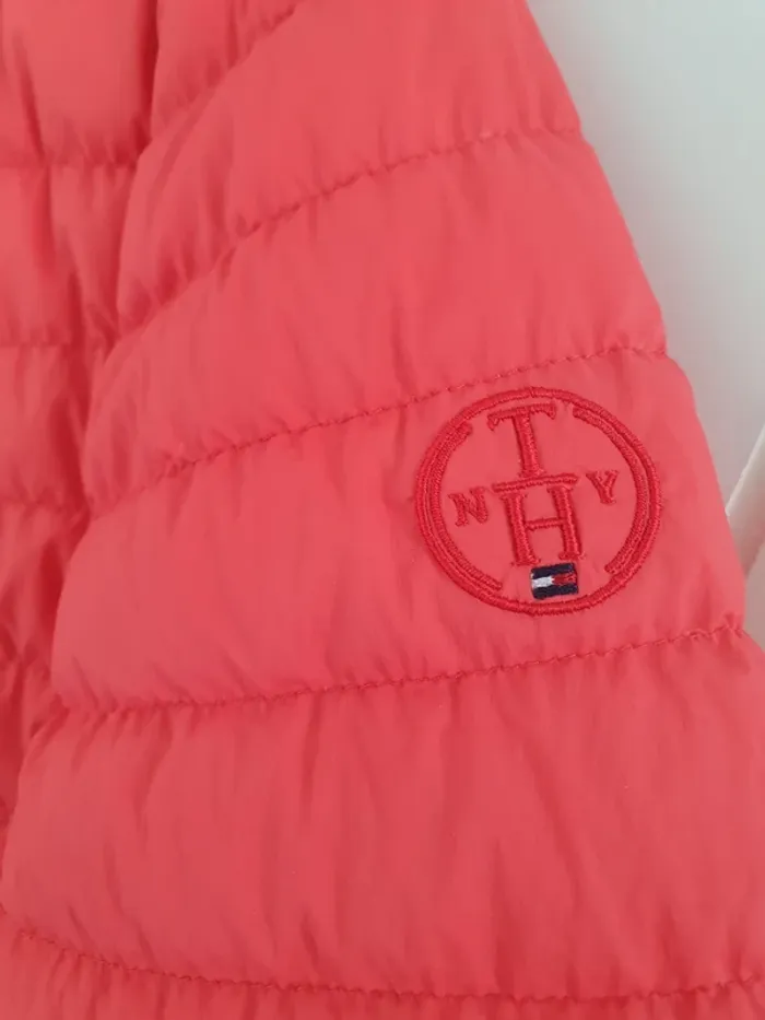Veste doudoune Tommy Hilfiger Taille 38 comme neuve - photo numéro 3