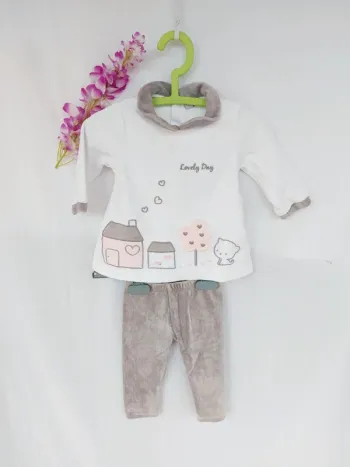 Pyjama velours 2 pièces 6 mois sans pieds bot"