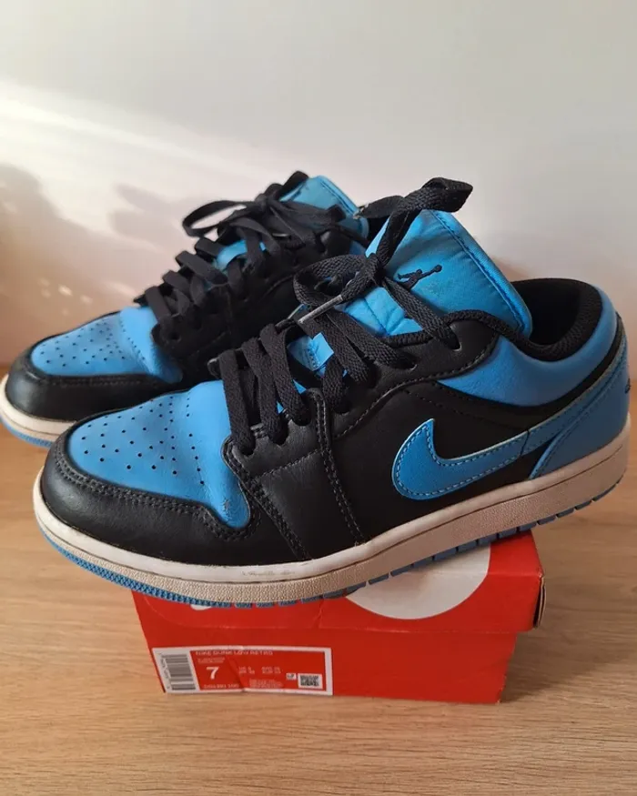 Baskets Nike Air low 1 noires et bleues 40 - photo numéro 11