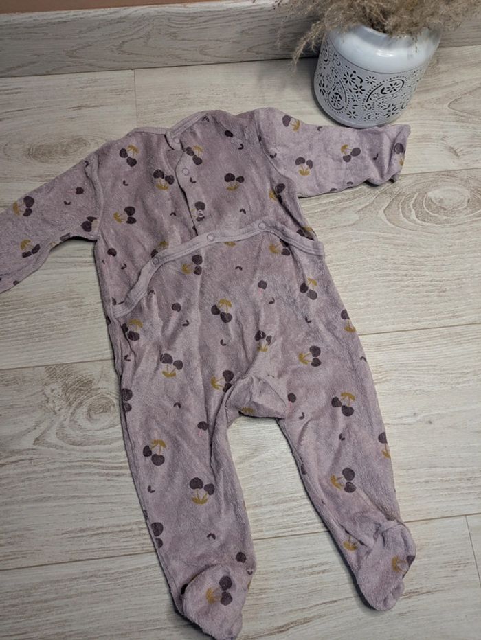 Pyjama 6 mois - photo numéro 4