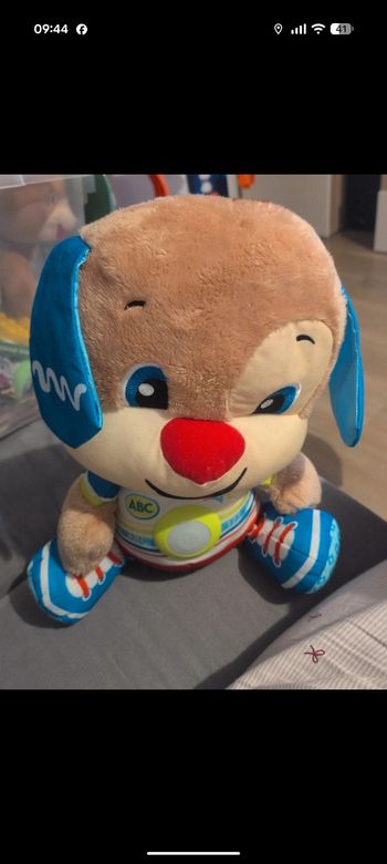 Fisher price peluche musical puppy éveil progressif géant 