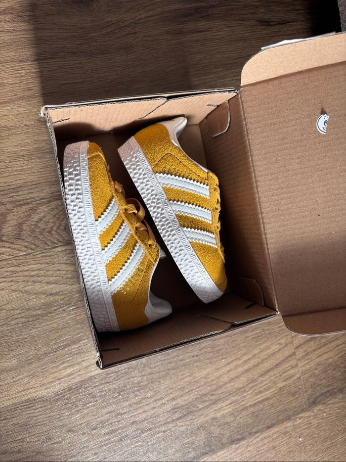 Basket adidas - photo numéro 3