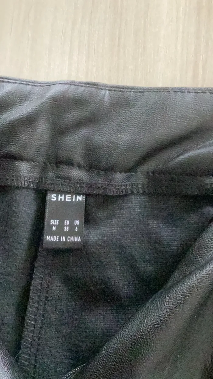 Short simili 2 poches côté taille haute - photo numéro 3