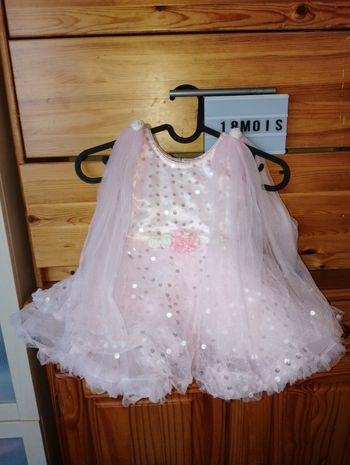Belle robe de princesse 18 mois