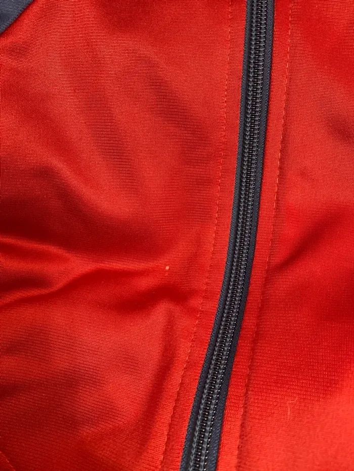 Lot comprenant 3 vestes dont 1 polaire et 1 sweat 6 ans - n1n - photo numéro 3